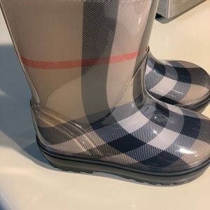 Burberry kids rain boots